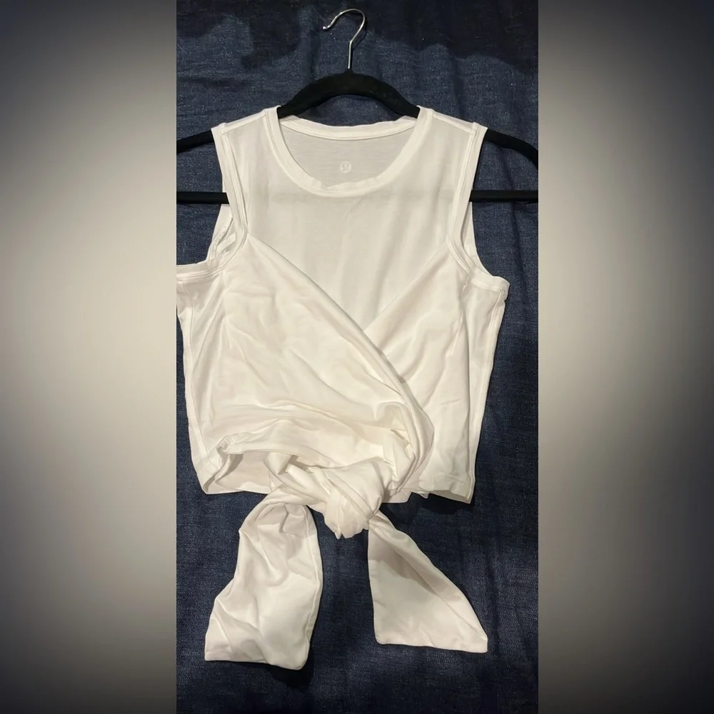 lululemon athletica White Lightweight Sleeveless Tank - Picture 3 of 5